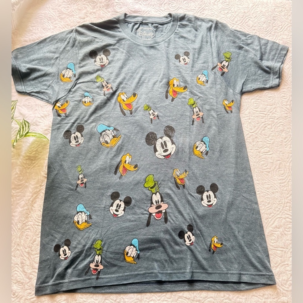 Disney Mickey Mouse Friends All Over Print Graphic T-Shirt Size S
